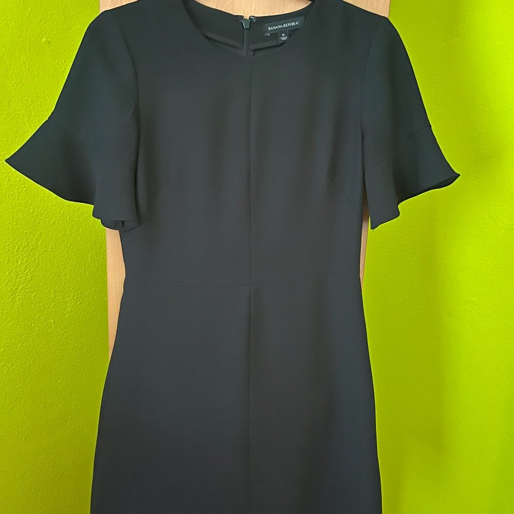 NWOT - Never Worn - BANANA REPBLIC black dress